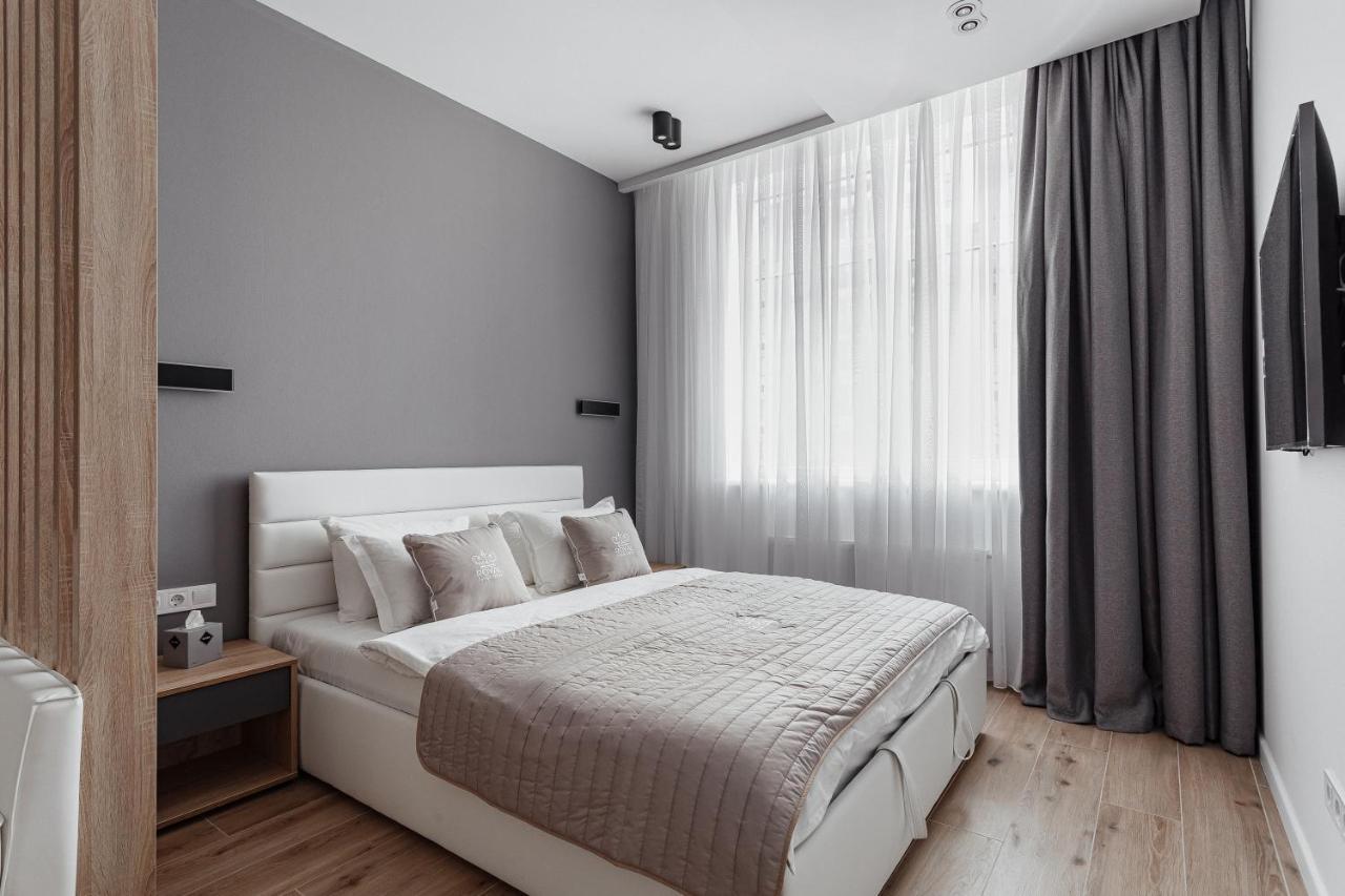 Royal Apartment Odessa Exterior foto