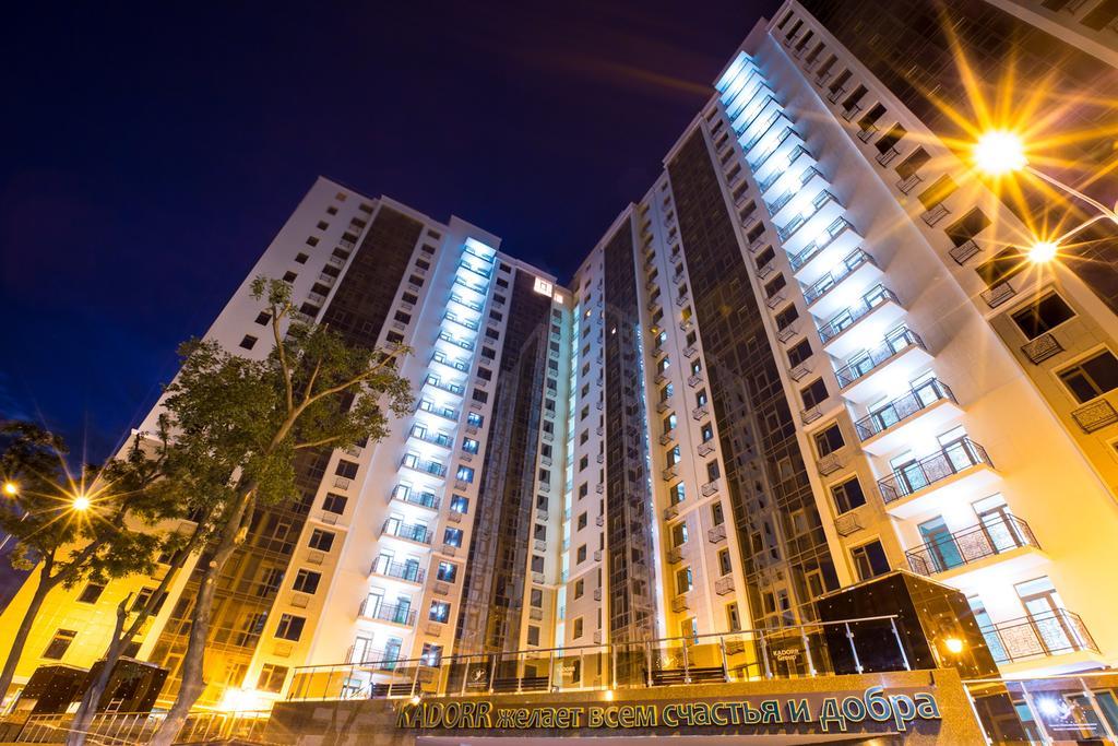 Royal Apartment Odessa Exterior foto