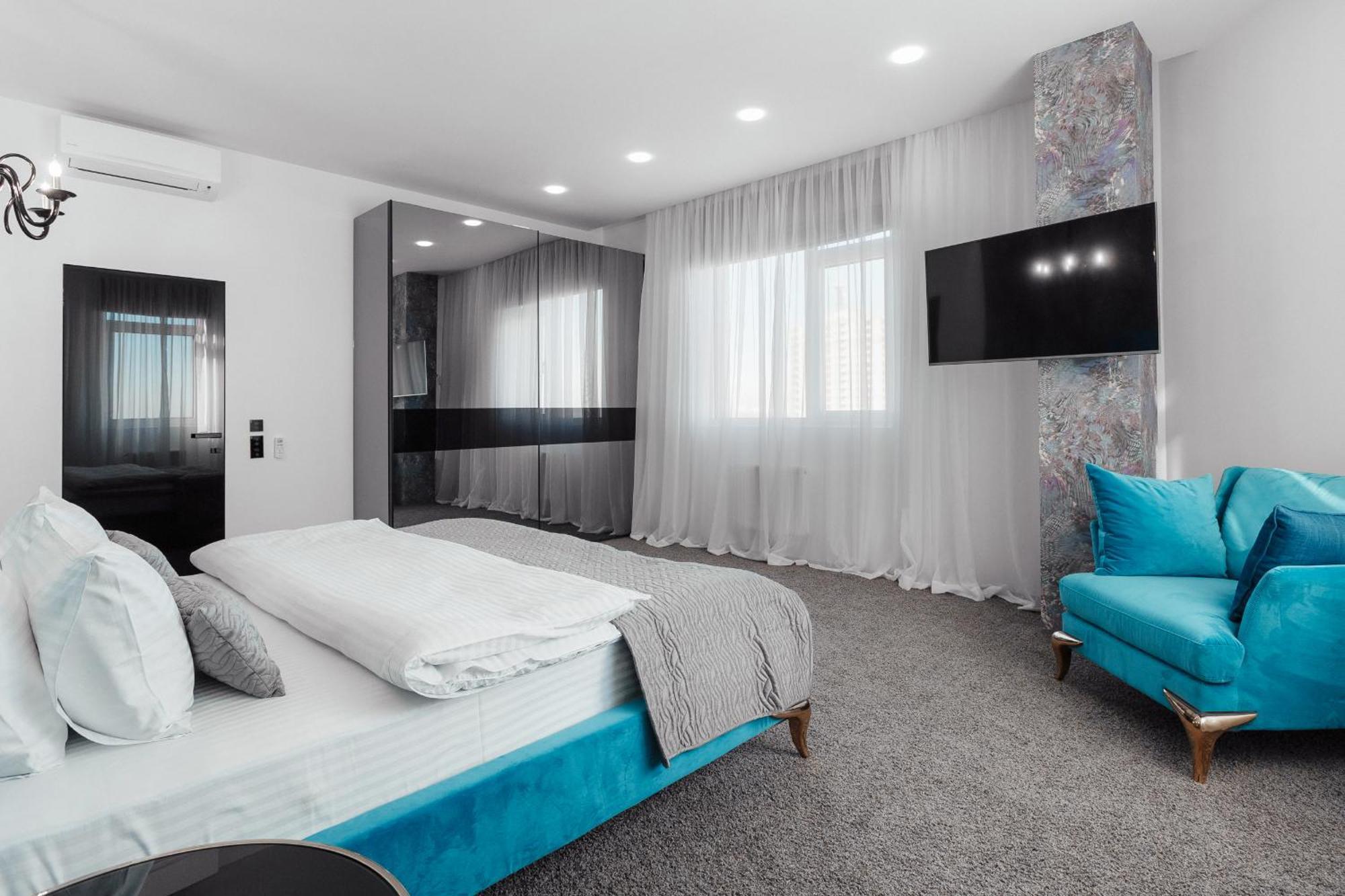 Royal Apartment Odessa Exterior foto