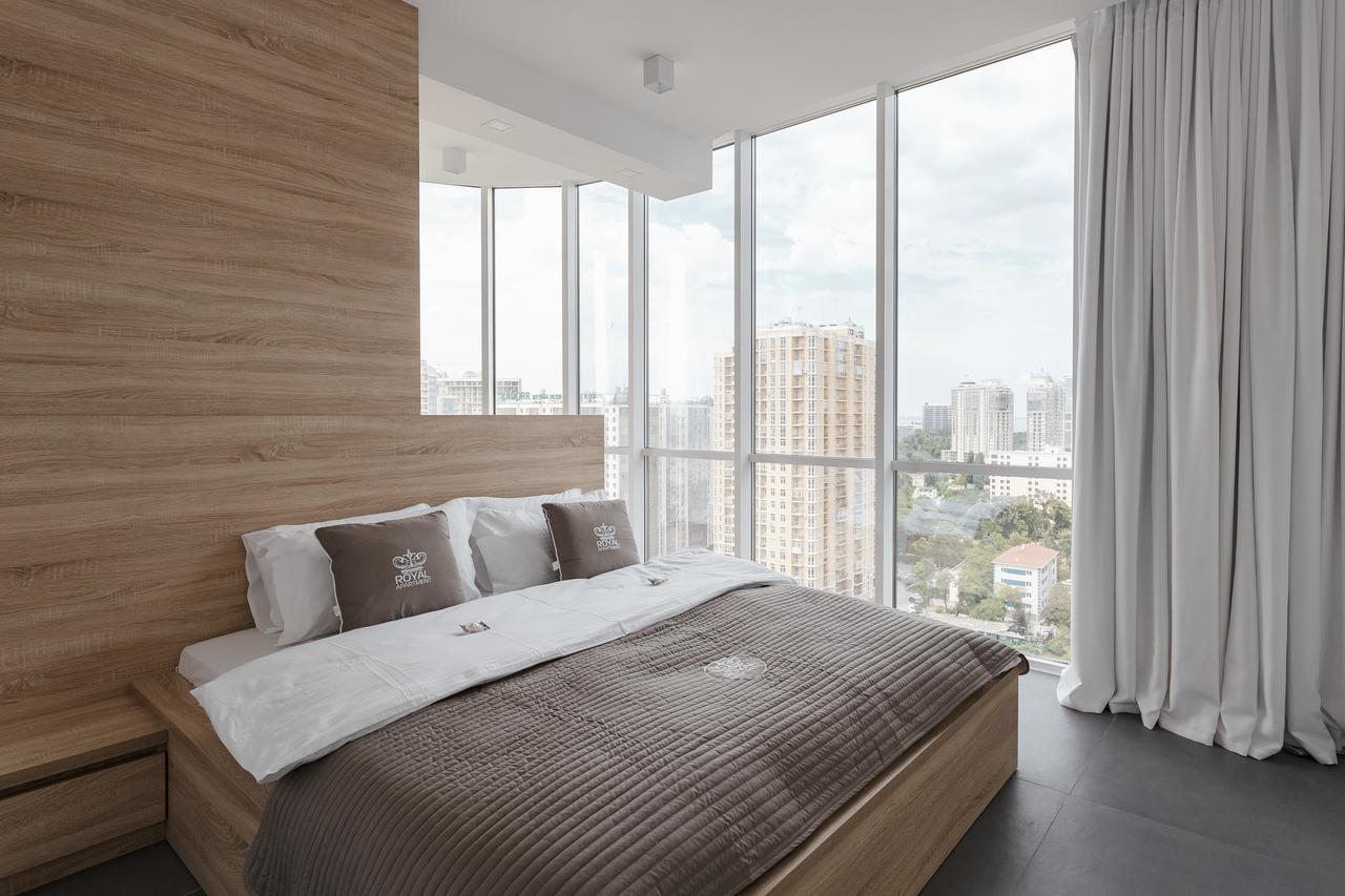 Royal Apartment Odessa Exterior foto