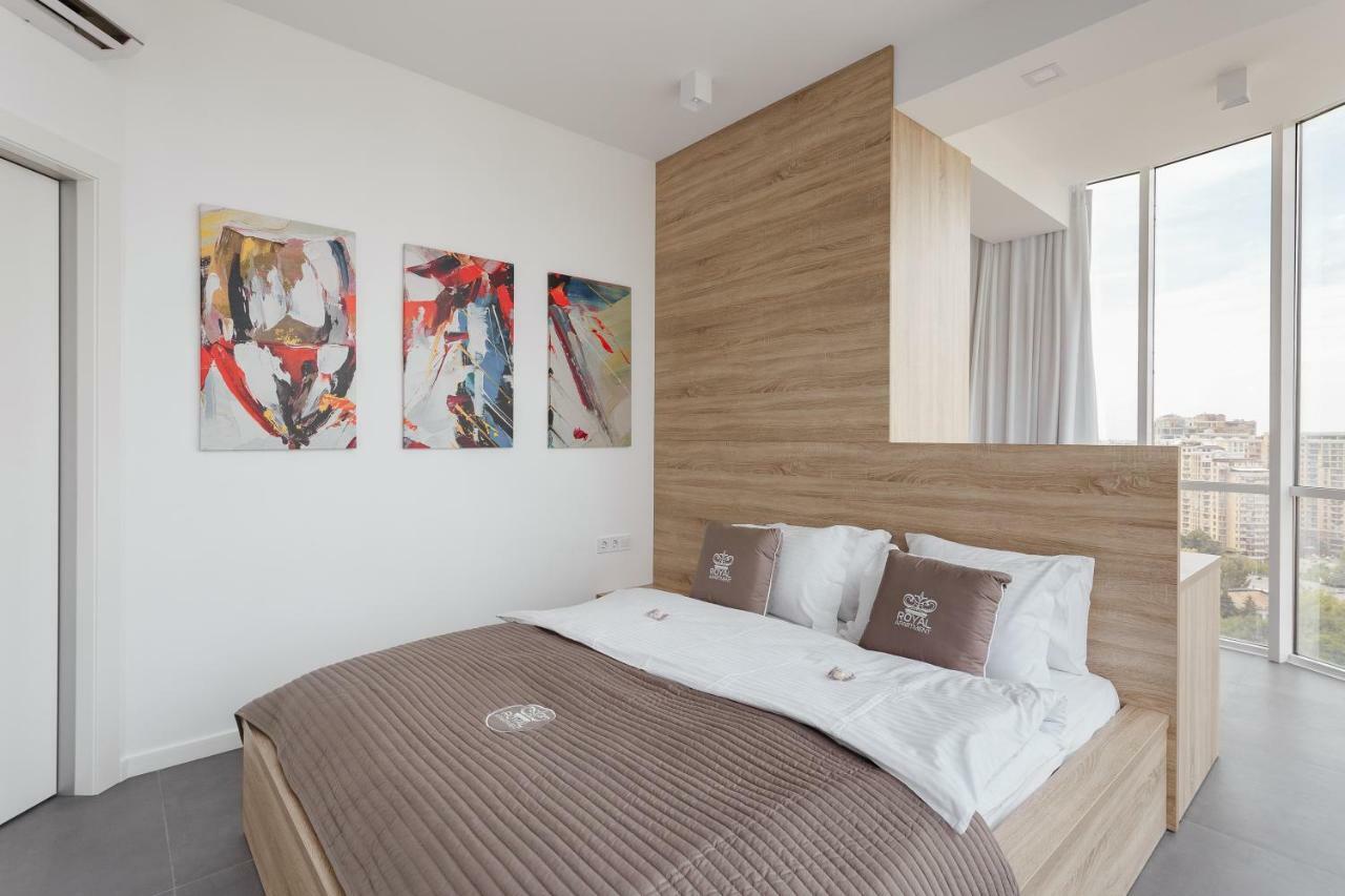 Royal Apartment Odessa Exterior foto